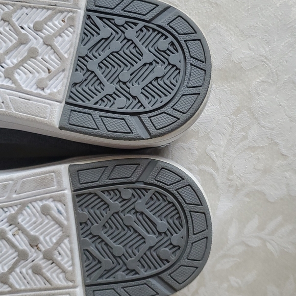 Primus Nebraska Like new slip on - Picture 8 of 8